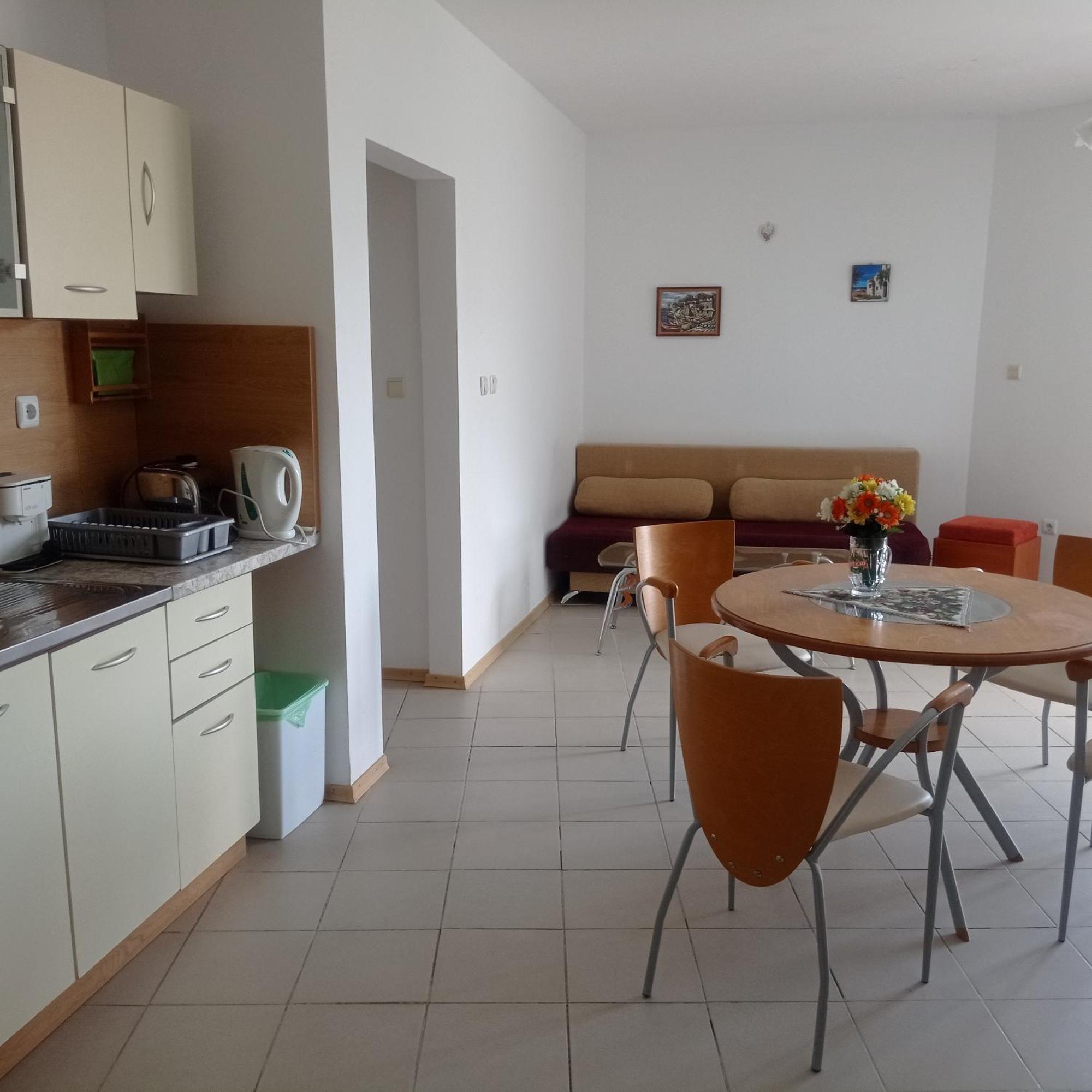Modern 2 Bedroom Apartment In Top Location In Sunny Beach Just 150 Meters From Casino Platinum Extérieur photo